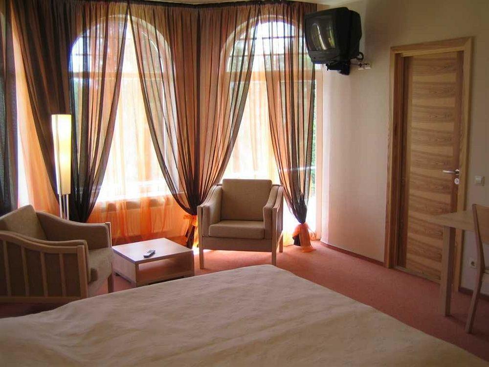 Spa Hotel Ezeri Sigulda Buitenkant foto